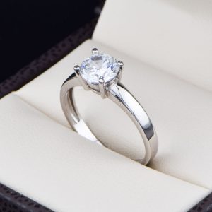 Anillo de compromiso oro 14k con zirconias soloz-020