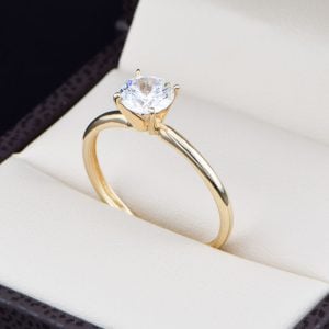 Anillo de compromiso oro 14k con zirconias soloz-033
