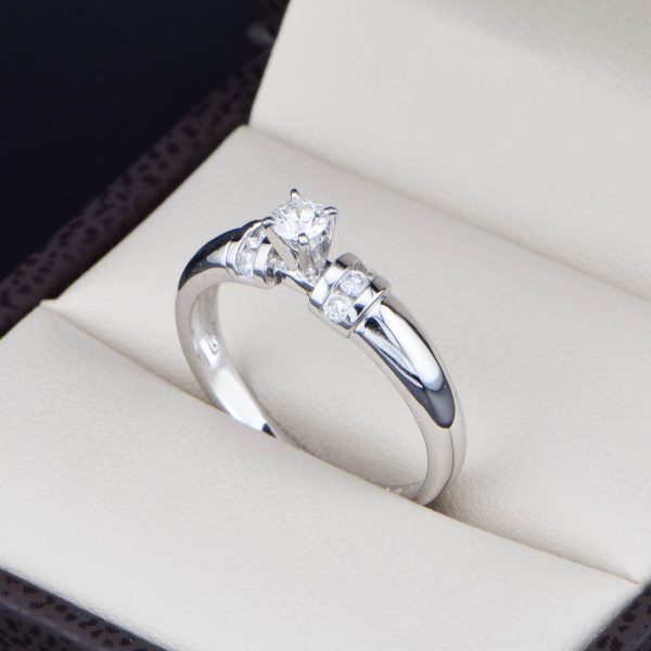 Anillo de compromiso Oro 14k diamantes sdiam-030