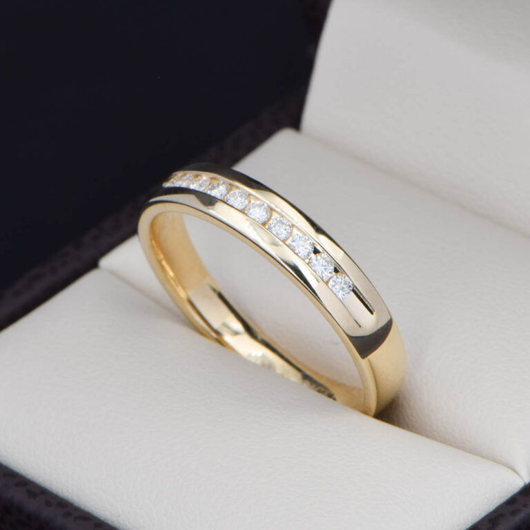Dazzlingrock Collection Anillo De Boda Apilable De Oro De 14