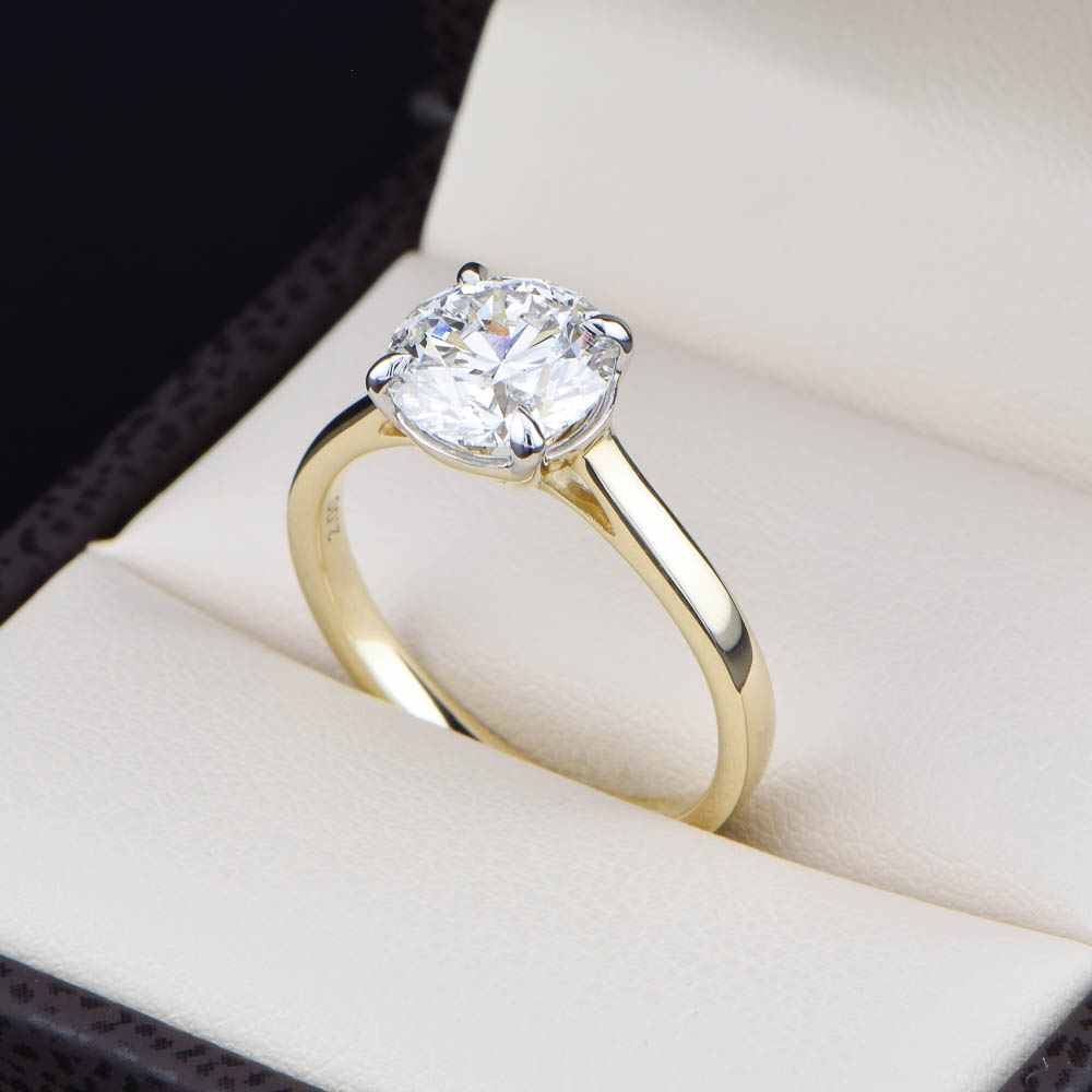 Anillo de Compromiso Solitario Oro Amarillo 14k con Diamante de Laboratorio 2.05CT Corte Brillante