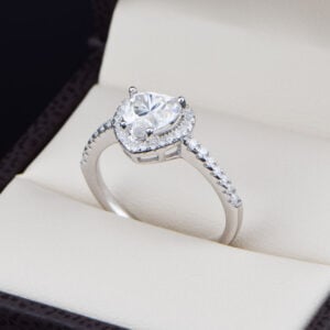 Anillo de compromiso de Plata 925 Corazón con Moissanitas