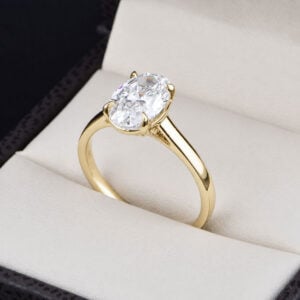 Anillo de Compromiso Solitario Oro Amarillo14k con Diamante de Laboratorio 2.06CT Corte Ovalado