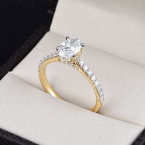Anillo de Compromiso Oro Amarillo 14k con Diamante de Laboratorio 1.54CT Corte Ovalado
